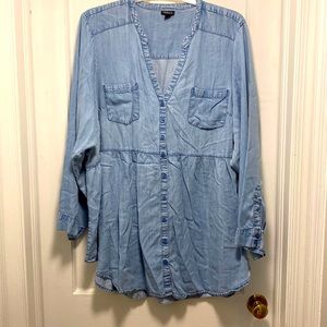 Torrid 5x chambray top